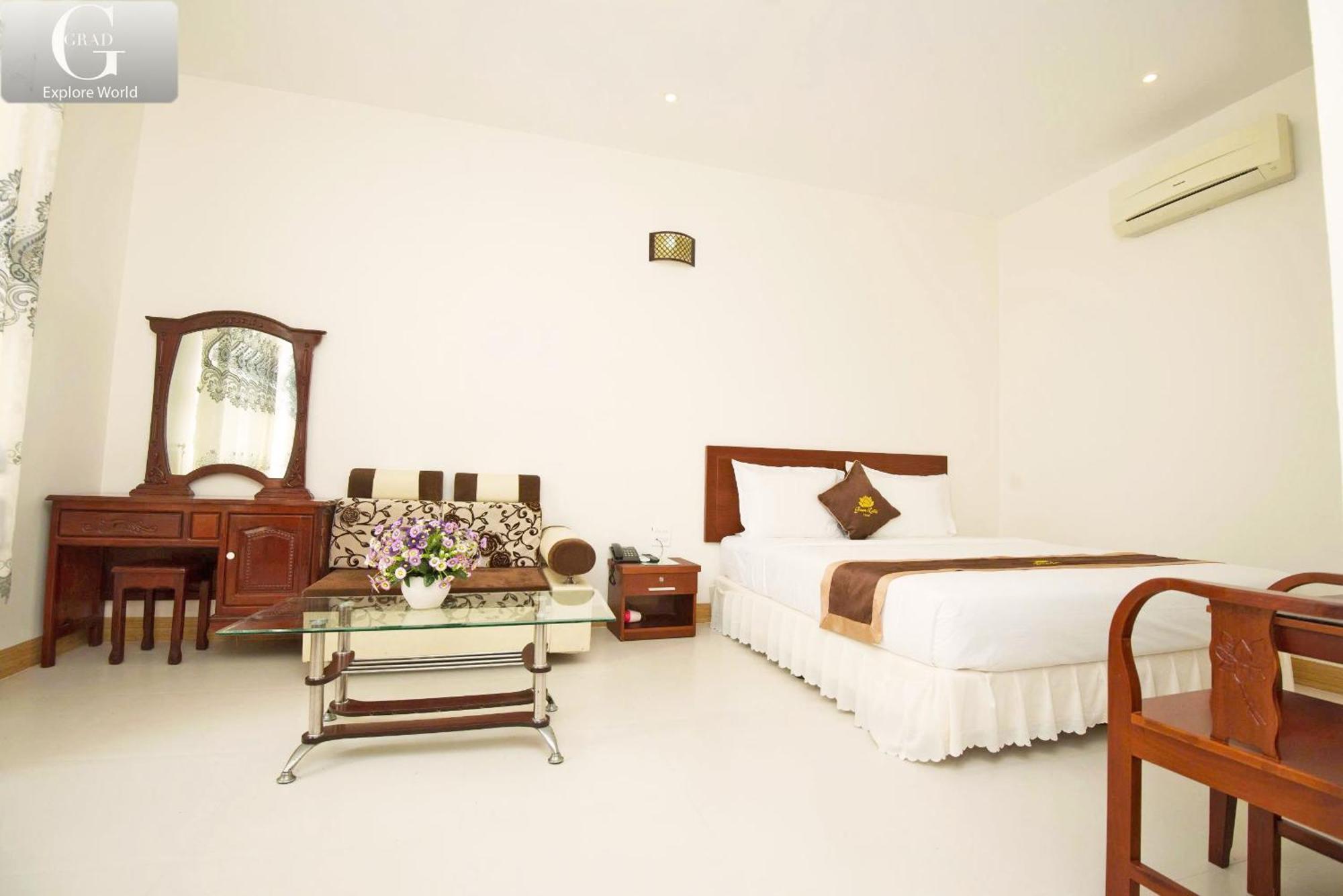 Bong Sen Xanh Hotel Cao Lanh Bagian luar foto