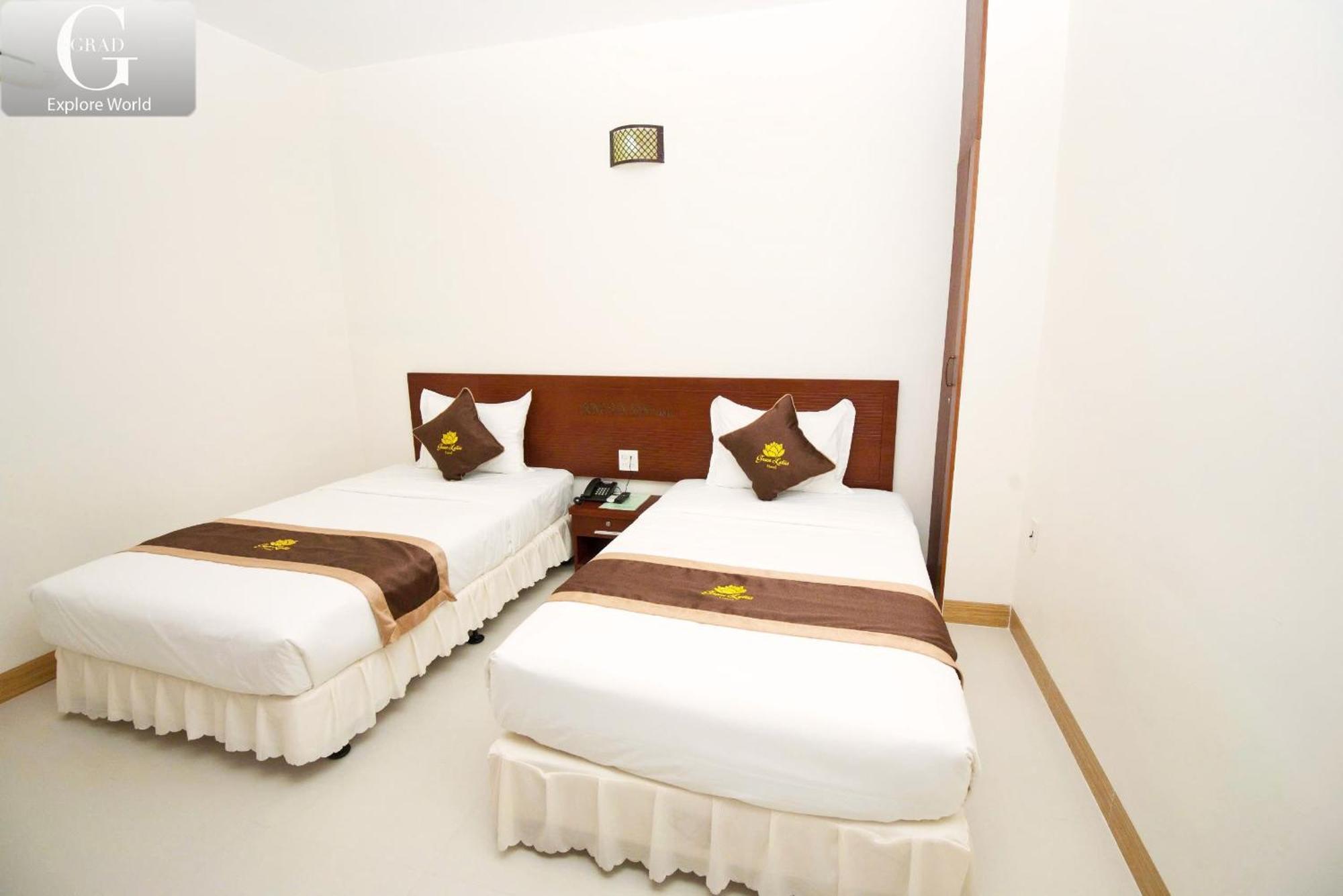 Bong Sen Xanh Hotel Cao Lanh Bagian luar foto